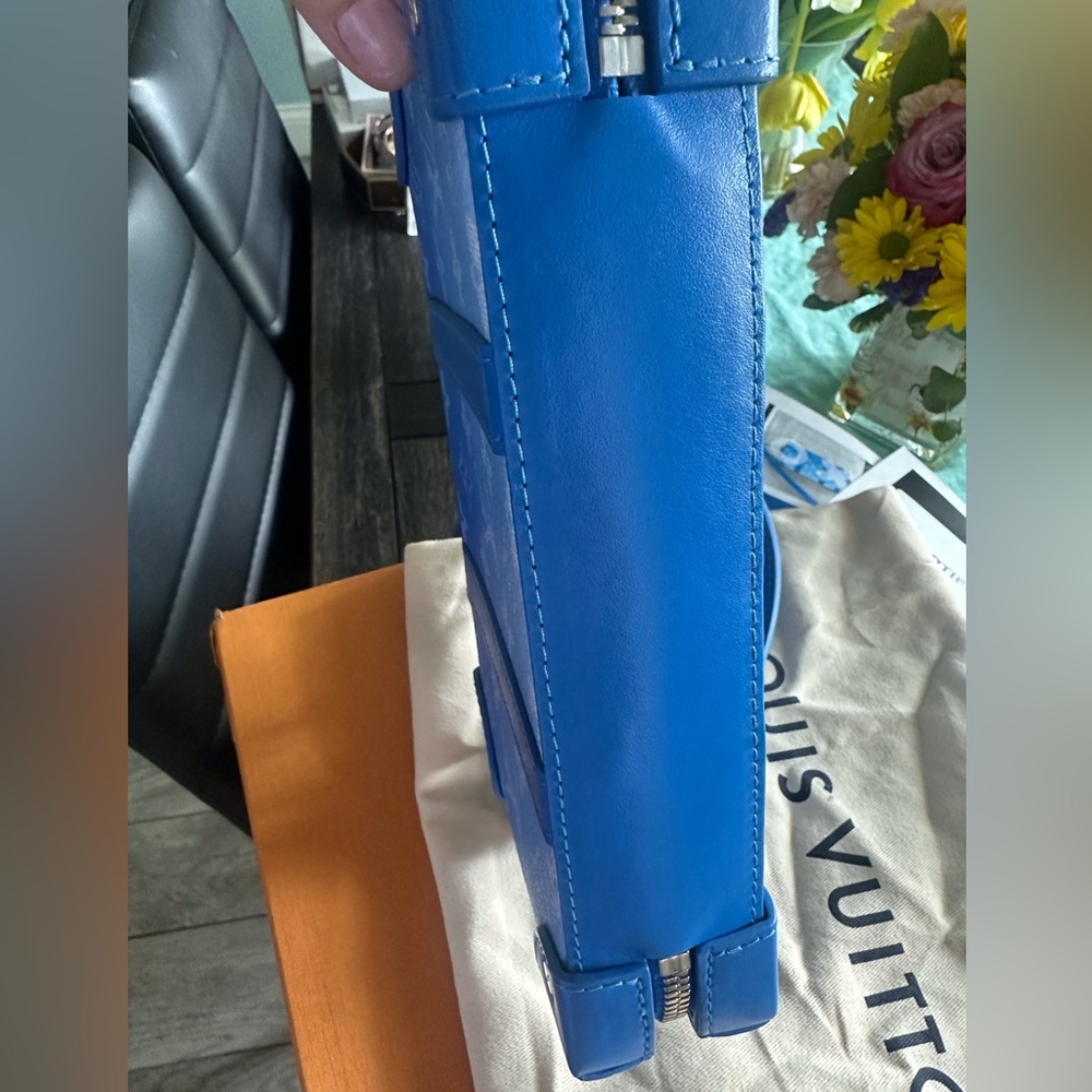 Louis Vuitton Cloud soft Trunk - Picture 9 of 15